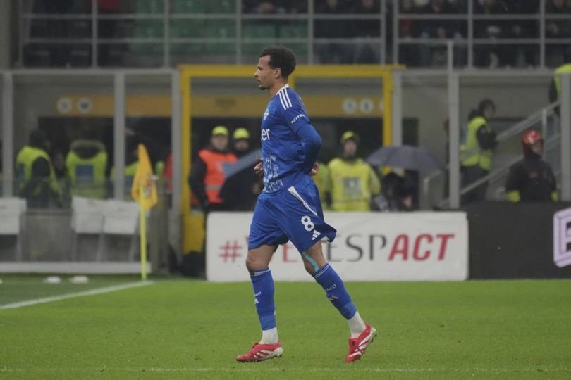 library_upload_21_2025_03_996x664_dele-alli_81db759